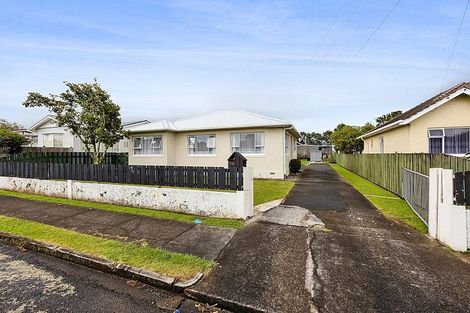 Photo of property in 10 Tokomaru Street, Welbourn, New Plymouth, 4312