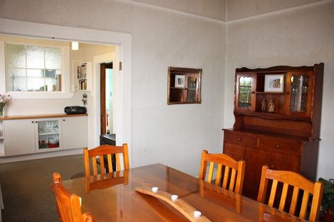 Photo of property in 1 Allan Street, Dannevirke, 4930