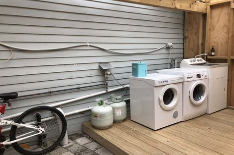 Photo of property in 1 Heatley Avenue, Hokowhitu, Palmerston North, 4410