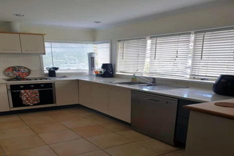 Photo of property in 3 Lantern Court, Henderson, Auckland, 0612