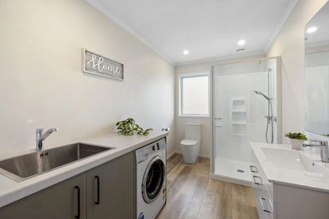 Photo of property in 94 Mirikau Road, Warea, New Plymouth, 4381