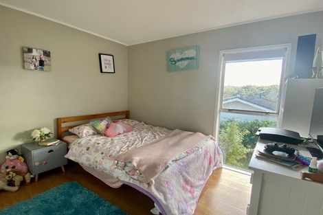 Photo of property in 20 Simon Ellice Drive, Bayview, Auckland, 0629