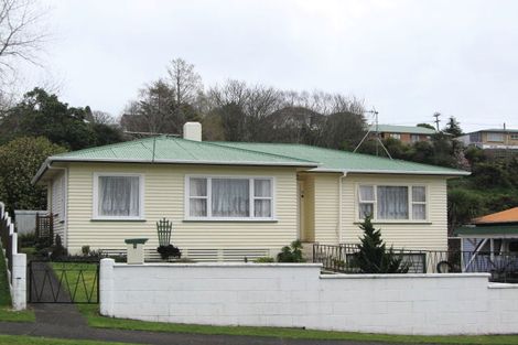 Photo of property in 5 Thames Street, Welbourn, New Plymouth, 4310