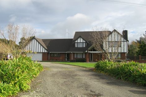 Photo of property in 15 Waicola Drive, Fitzherbert, Palmerston North, 4471