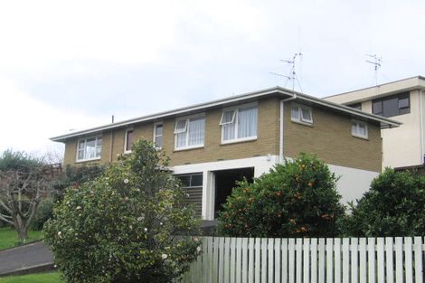 Photo of property in 2 Andrew Place, Otumoetai, Tauranga, 3110