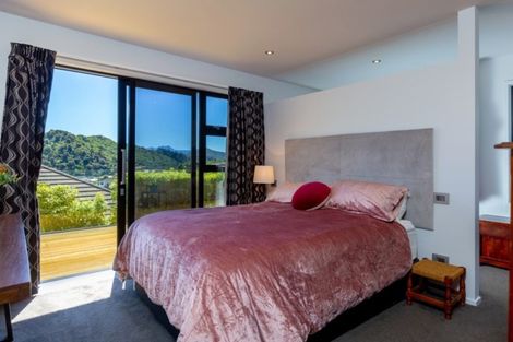 Photo of property in 18a Russell Street, Picton, 7220