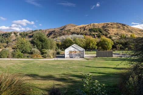 Photo of property in 930 Mount Barker Road, Wanaka, 9382