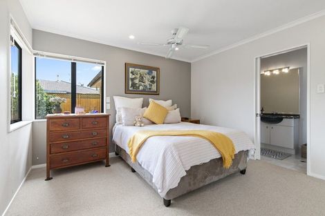 Photo of property in 7 Halstead Place, Huntington Park, Auckland, 2013