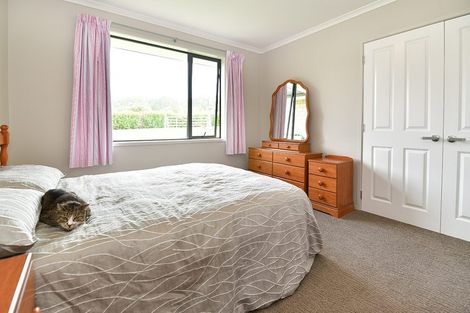 Photo of property in 15 Moses Road, Kaukapakapa, 0873