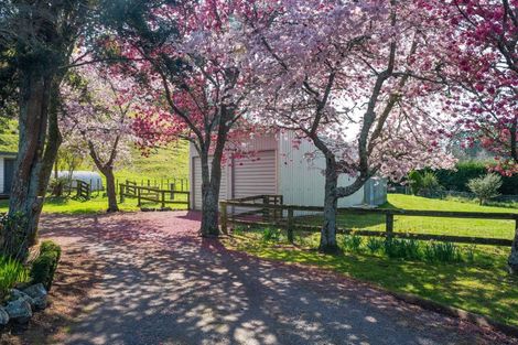 Photo of property in 202 Whangamata Road, Kinloch, Taupo, 3377