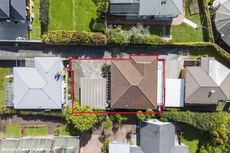 Photo of property in 10b Matipo Road, Mairangi Bay, Auckland, 0630