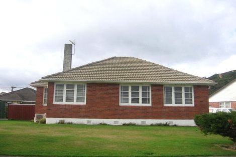 Photo of property in 18 Puketapu Grove, Waiwhetu, Lower Hutt, 5010