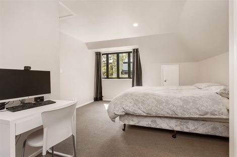 Photo of property in 2/124 Leinster Road, Merivale, Christchurch, 8014