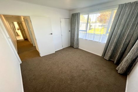 Photo of property in 12 Palliser Place, Milson, Palmerston North, 4414