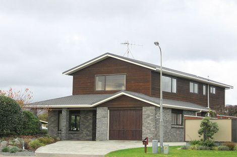 Photo of property in 5 Sandpiper Court, Paraparaumu Beach, Paraparaumu, 5032