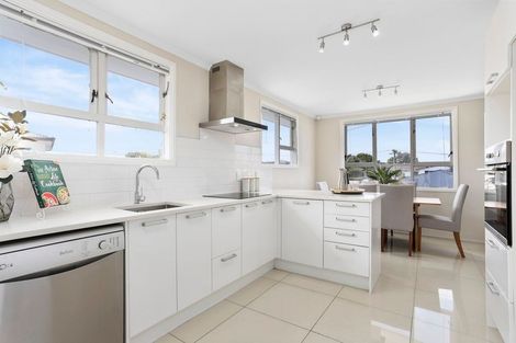 Photo of property in 19a Price Crescent, Mount Wellington, Auckland, 1060