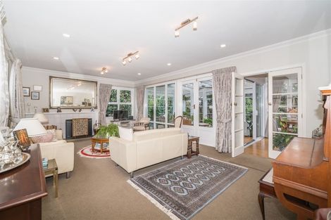 Photo of property in 10 Cremorne Avenue, Hokowhitu, Palmerston North, 4410