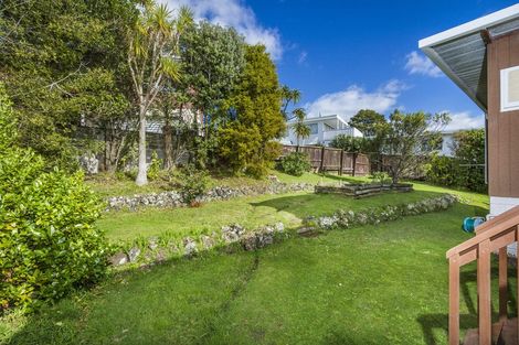 Photo of property in 15 Penning Road, Milford, Auckland, 0620