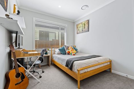 Photo of property in 10 Pekanga Road, Orewa, 0931