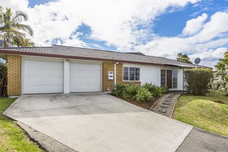 Photo of property in 30 Albatross Road, Red Beach, 0932
