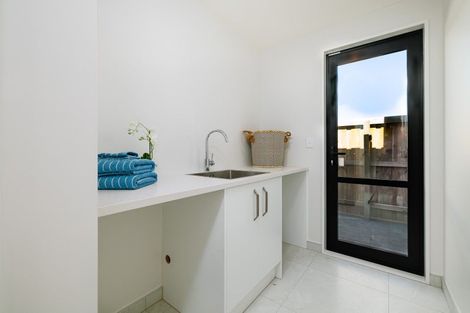 Photo of property in 10 Dynes Road, Rolleston, 7615