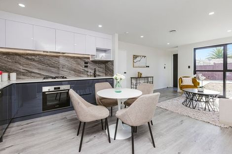 Photo of property in 16b Smedley Street, Manurewa, Auckland, 2102