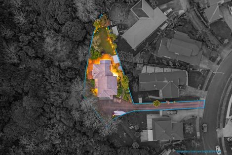 Photo of property in 23 Pinewood Grove, Botany Downs, Auckland, 2010