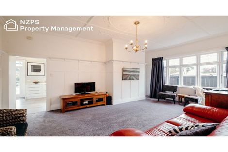 Photo of property in 372 Bay View Road, Saint Clair, Dunedin, 9012