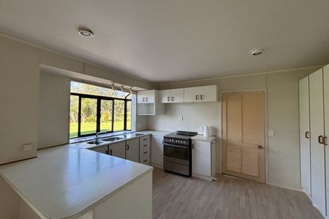 Photo of property in 1 Old Pine Valley Road, Dairy Flat, Silverdale, 0992