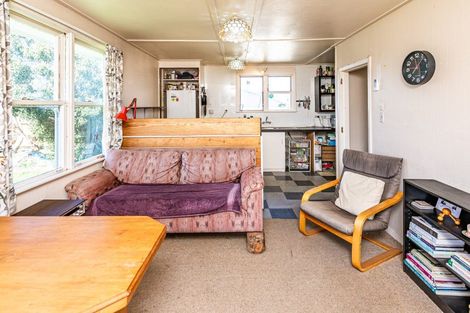 Photo of property in 10 Waitai Street, Castlecliff, Whanganui, 4501