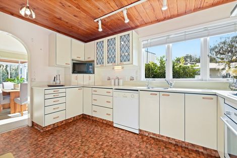 Photo of property in 11 Patricia Avenue, Hamilton East, Hamilton, 3216