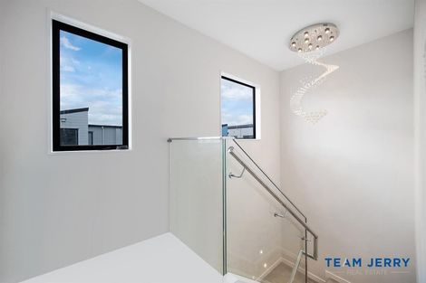 Photo of property in 35 Tumu Road, Papakura, 2110