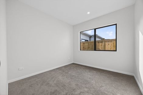 Photo of property in 10 Piko Road, Opaheke, 2113