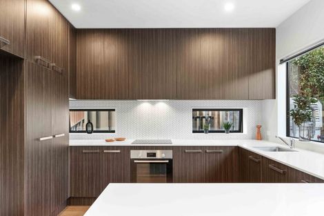 Photo of property in 21b Chippendale Crescent, Birkdale, Auckland, 0626