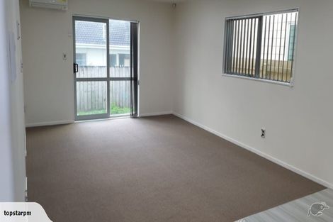 Photo of property in 1 Sohum Place, Manukau, Auckland, 2104