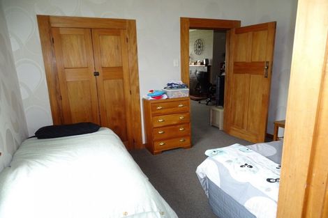 Photo of property in 2 Weraroa Road, Levin, 5510