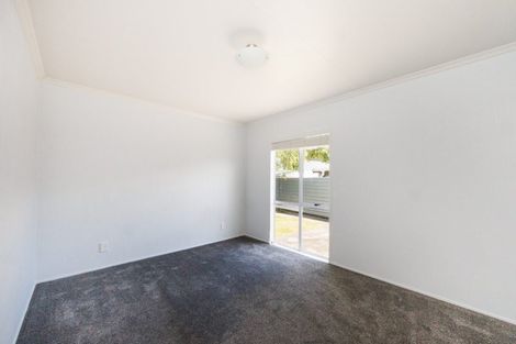 Photo of property in 4 Coromandel Court, Roslyn, Palmerston North, 4414