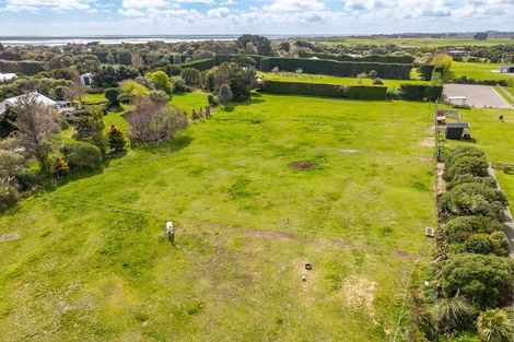 Photo of property in 230 Peka Peka Road, Peka Peka, Waikanae, 5391