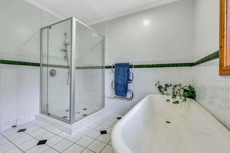 Photo of property in 27b Opoia Road, Hamilton East, Hamilton, 3216