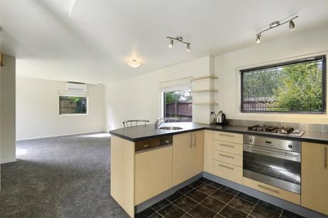 Photo of property in 2/124 Burwood Road, Burwood, Christchurch, 8083