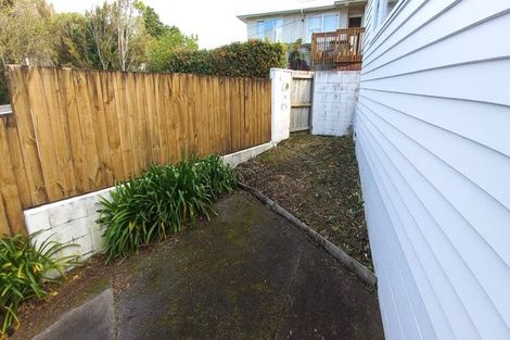 Photo of property in 1/18 Limmer Place, Browns Bay, Auckland, 0632