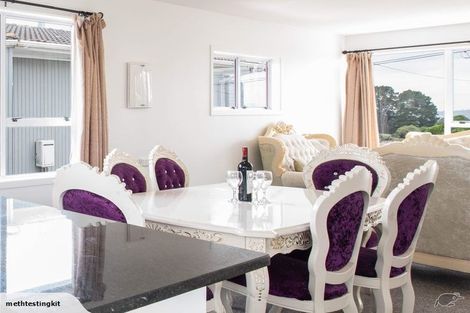 Photo of property in 51 Colwill Road, Massey, Auckland, 0614