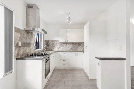 Photo of property in 9 Horlicks Place, Randwick Park, Auckland, 2105