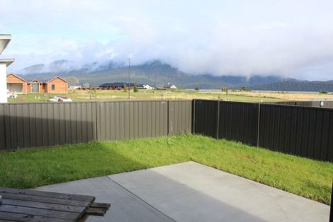 Photo of property in 51 Takitimu Avenue, Te Anau, 9600