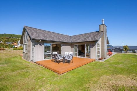 Photo of property in 21 Bodes Lane, Kinloch, Taupo, 3377