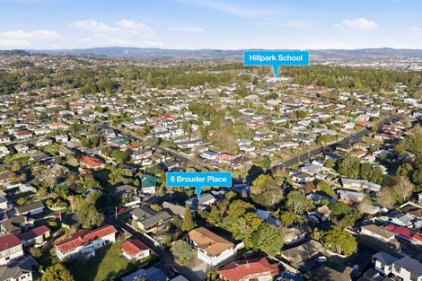 Photo of property in 6 Brouder Place, Hillpark, Auckland, 2102