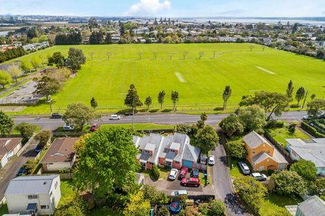 Photo of property in 2 Blumhardt Place, Avondale, Auckland, 1026