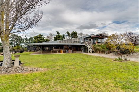 Photo of property in 1268 Taihape Road, Sherenden, Hastings, 4179