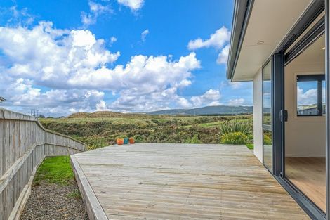 Photo of property in 42 Silicon Way, Fitzherbert, Palmerston North, 4410