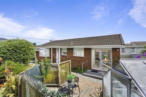 Photo of property in 1/5 Tristram Avenue, Forrest Hill, Auckland, 0620